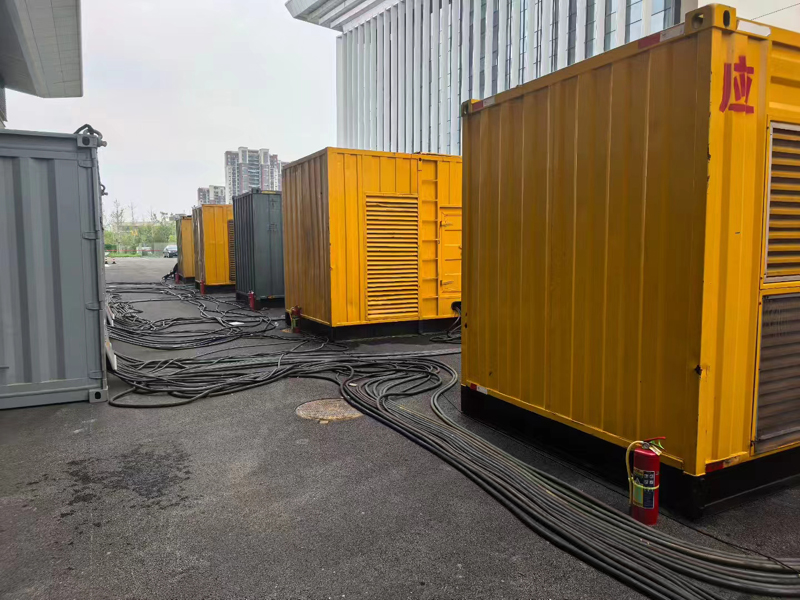 平昌不同季节柴油发电机组保养有哪些注意事项？