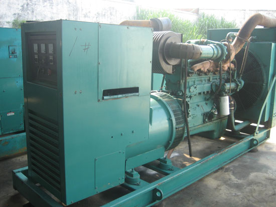 平昌租赁发电机- 发电机碳刷磨损的原因是什么