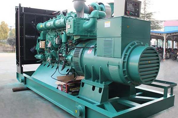 平昌工厂发电机应急发电中如何优化燃油储备管理？