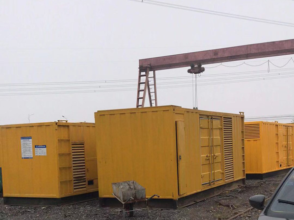 平昌100kw柴油发电机组每小时油耗？