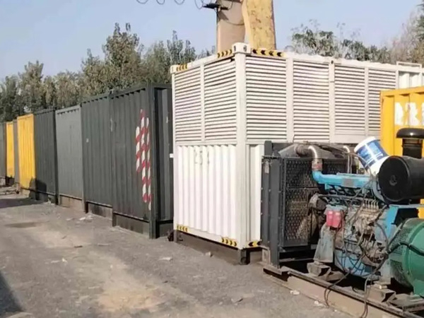 平昌200KW柴油发电机机组每小时油耗是多少？